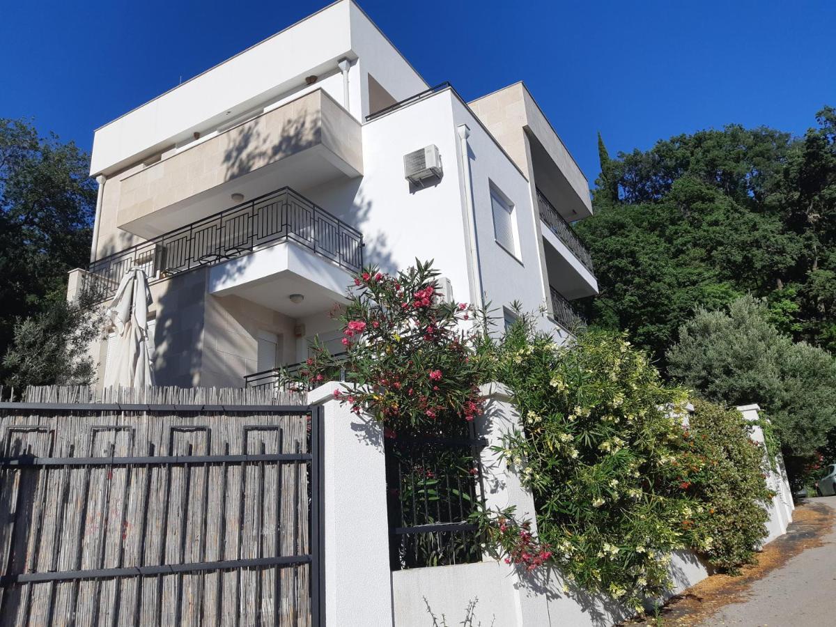 Apartments Villa Simonovic Petrovac Eksteriør billede