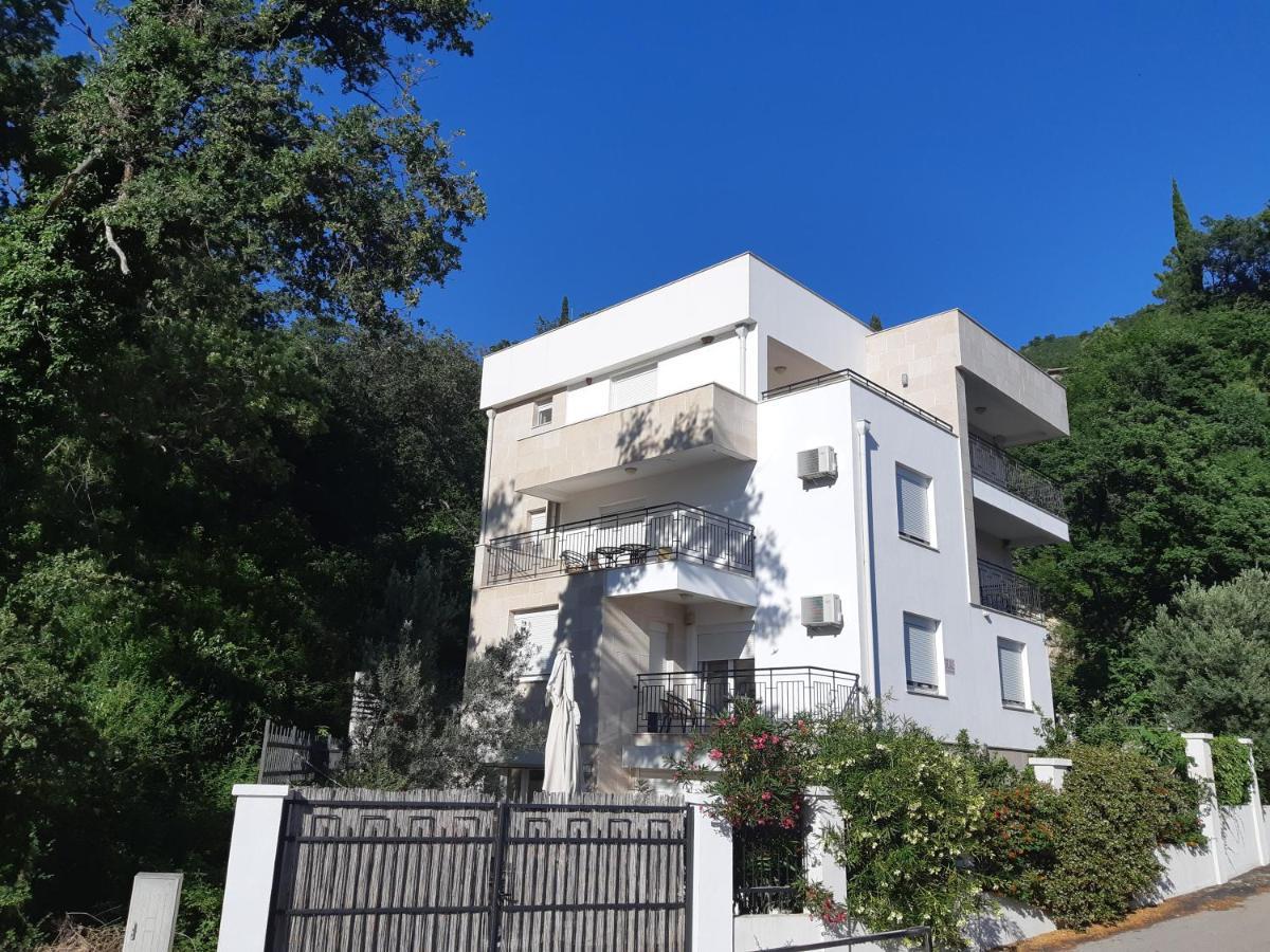 Apartments Villa Simonovic Petrovac Eksteriør billede