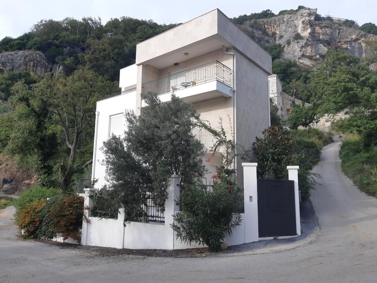 Apartments Villa Simonovic Petrovac Eksteriør billede