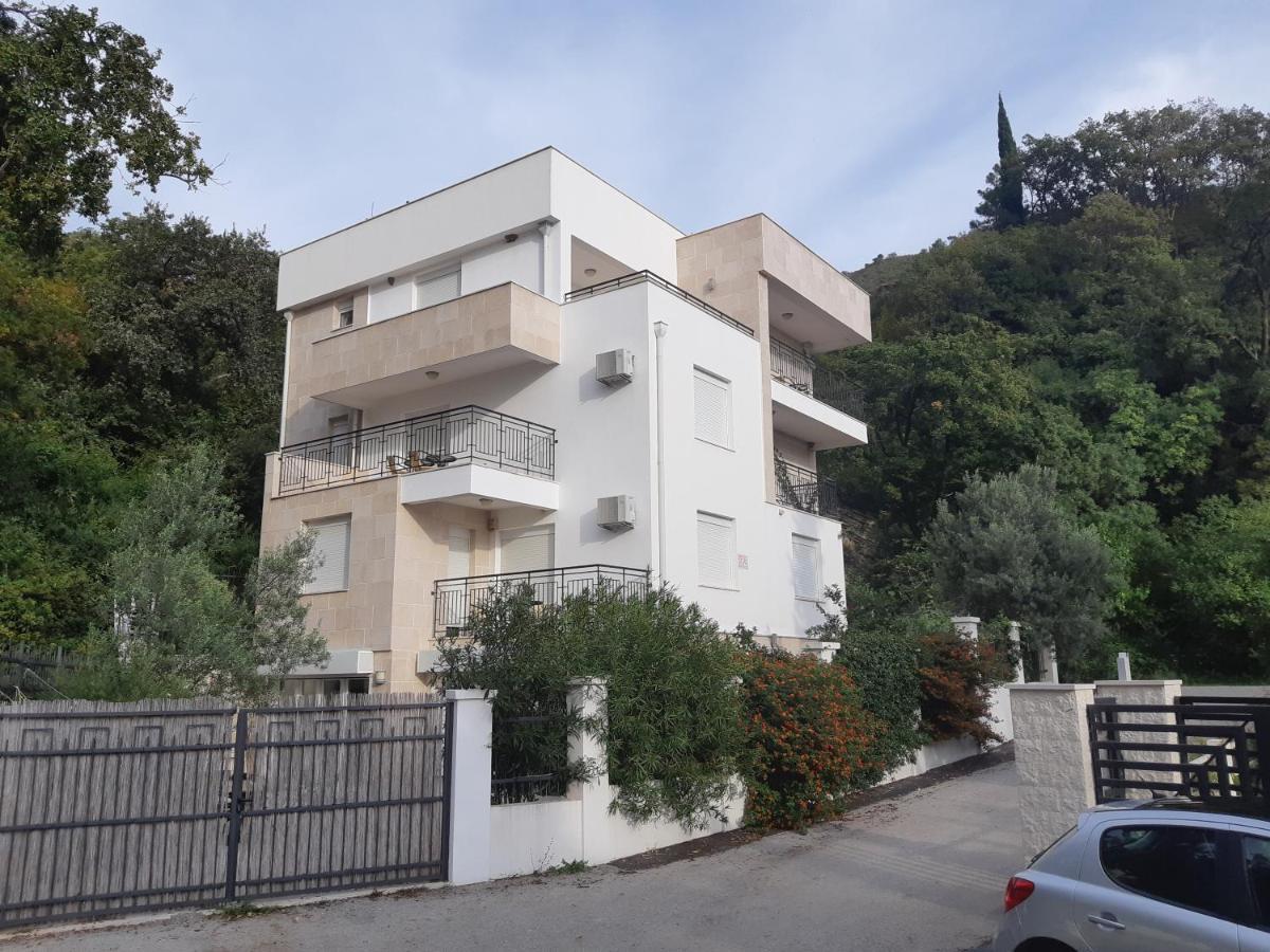 Apartments Villa Simonovic Petrovac Eksteriør billede