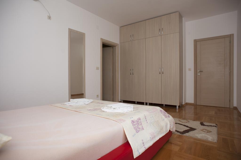 Apartments Villa Simonovic Petrovac Eksteriør billede