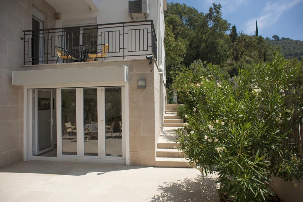 Apartments Villa Simonovic Petrovac Eksteriør billede