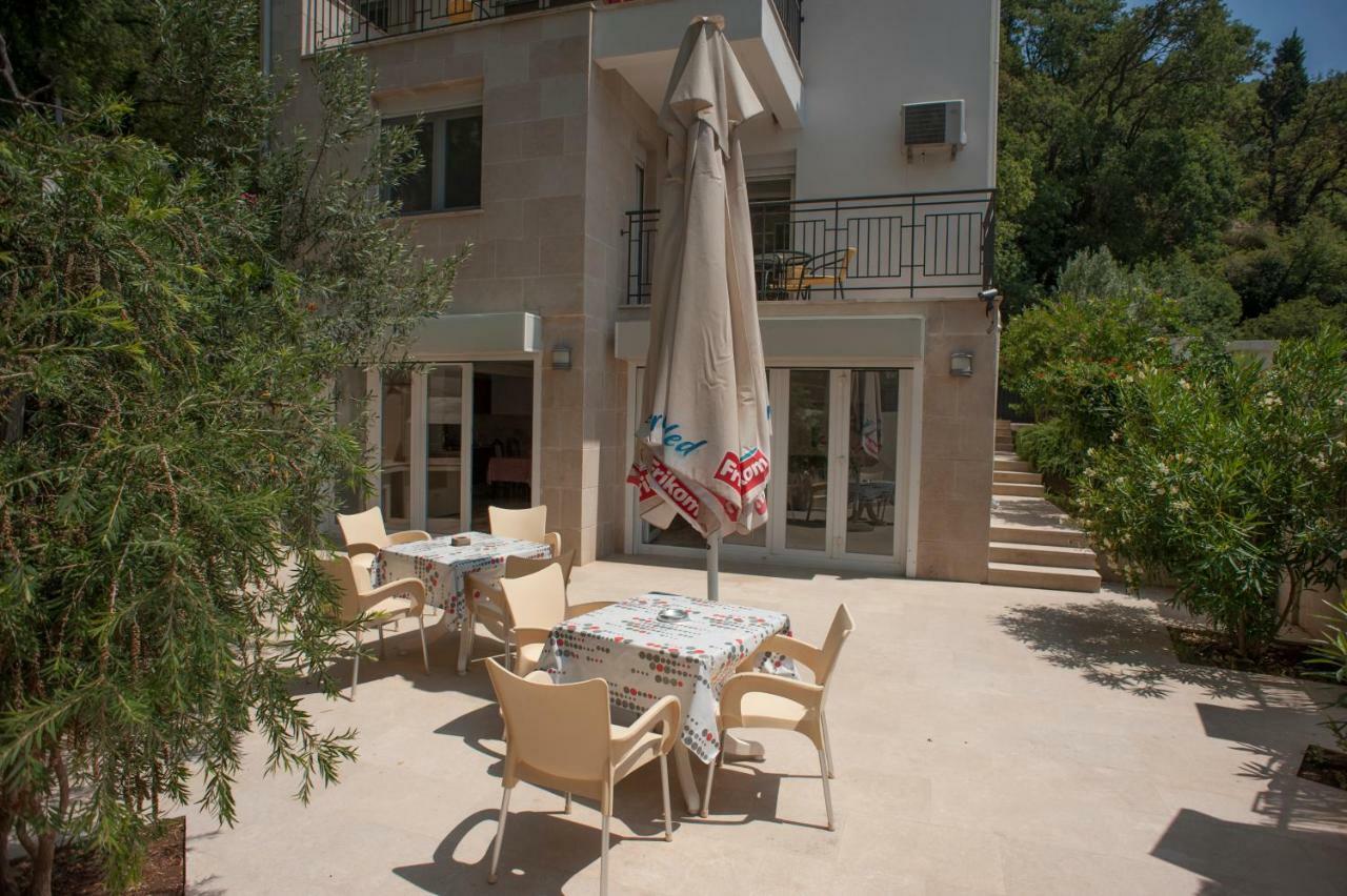 Apartments Villa Simonovic Petrovac Eksteriør billede